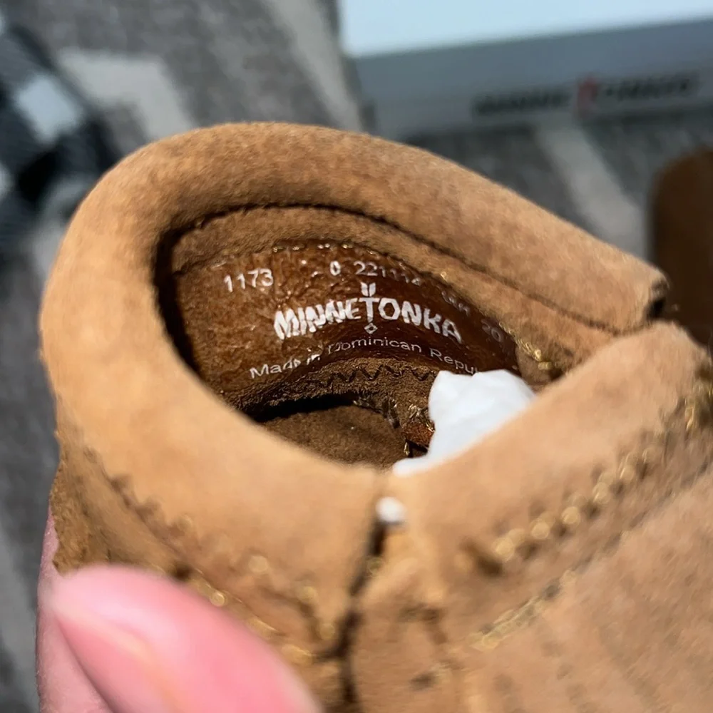 Authentic New in Box, Minnetonka Infant’s Star Riley Bootie Dusty Brown